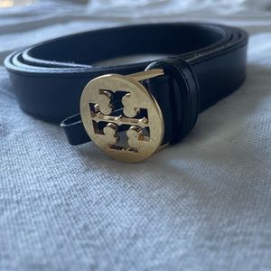 Tory Burch Logo Leather Belt